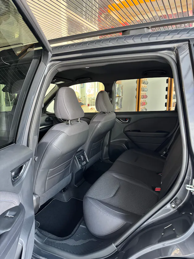 Subaru Forester Station 2.0i e-Boxer Swiss Plus