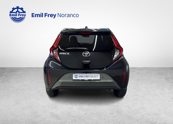 Vehicle image 3 Vehicle image 3