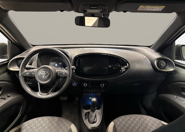 Vehicle image 8 Vehicle image 8