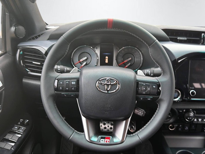 Vehicle image TOYOTA HI-LUX