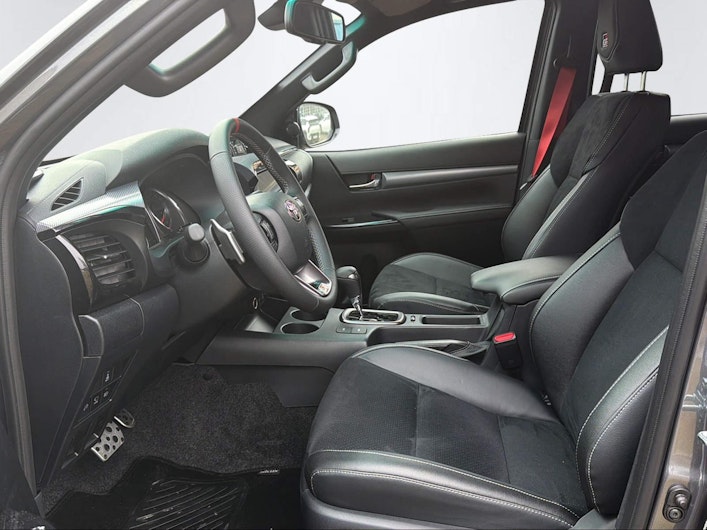 Vehicle image TOYOTA HI-LUX