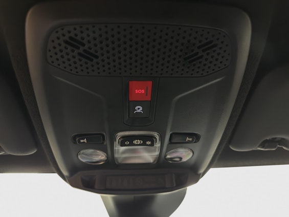 Vehicle image 13 Vehicle image 13