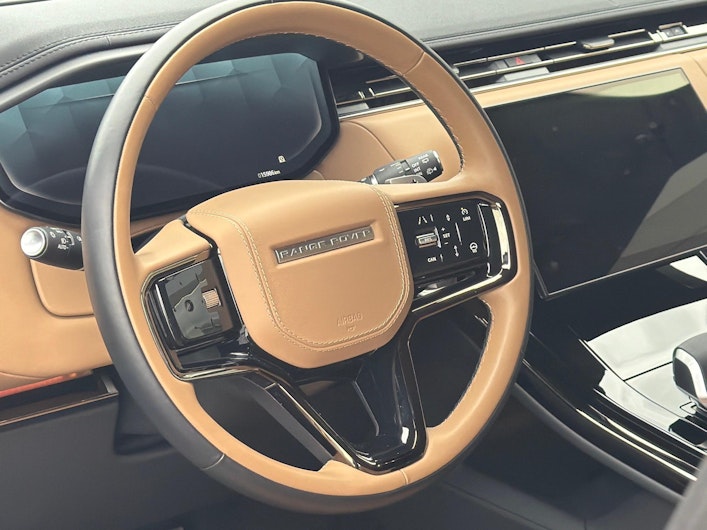 Vehicle image LAND ROVER RANGE ROVER SPORT