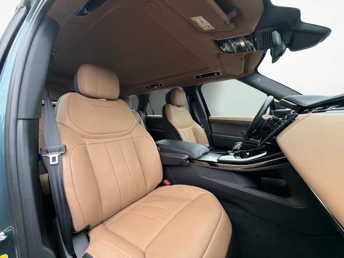 Vehicle image LAND ROVER RANGE ROVER SPORT