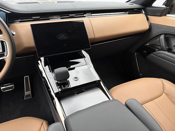 Vehicle image 10 Vehicle image 10