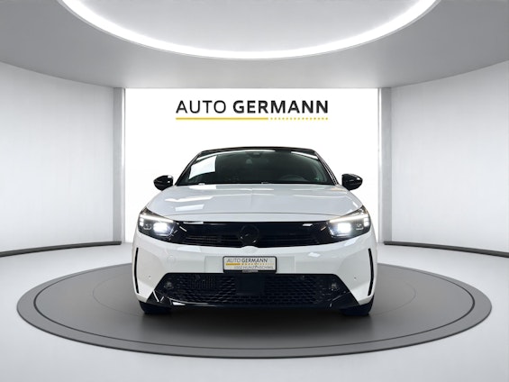 Vehicle image 4 Vehicle image 4