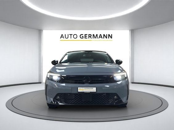 Vehicle image 4 Vehicle image 4