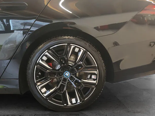 BMW i5 M60 xDrive
