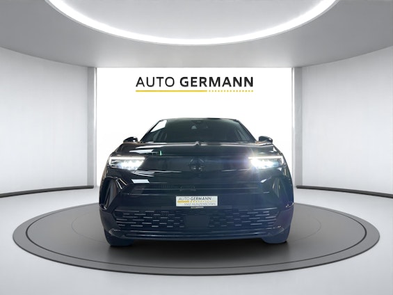 Vehicle image 4 Vehicle image 4