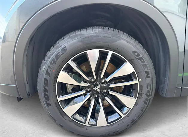 Mitsubishi Outlander 2.4 PHEV Invite 4x4