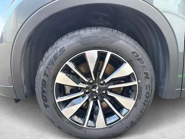 Mitsubishi Outlander 2.4 PHEV Invite 4x4