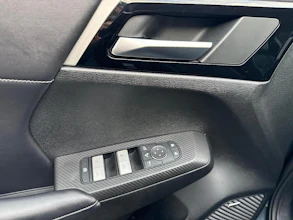 https://vehicle.imgix.net/4147417/7d97a9ac-0448-4996-a6e9-11da9b405ccb.jpg