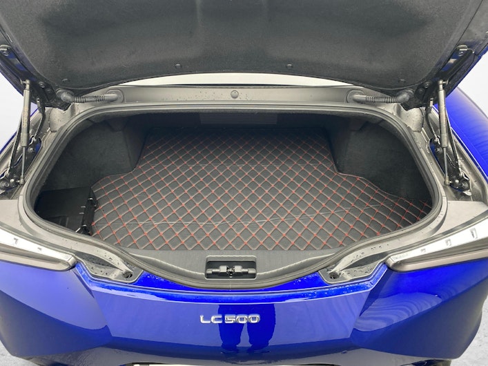 Vehicle image LEXUS LC