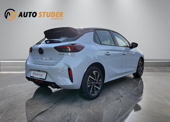 Vehicle image 4 Vehicle image 4