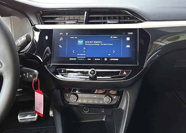 Vehicle image 14 Vehicle image 14