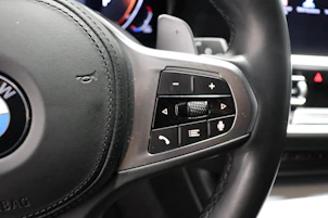 Fahrzeugbild BMW 320d xDrive SAG Touring