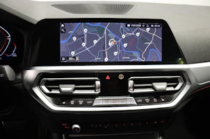 Fahrzeugbild BMW 320d xDrive SAG Touring