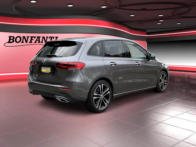 Mercedes-Benz B 200 Night Star AMG Line