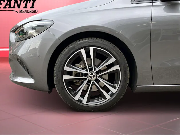 Mercedes-Benz B 200 Night Star AMG Line