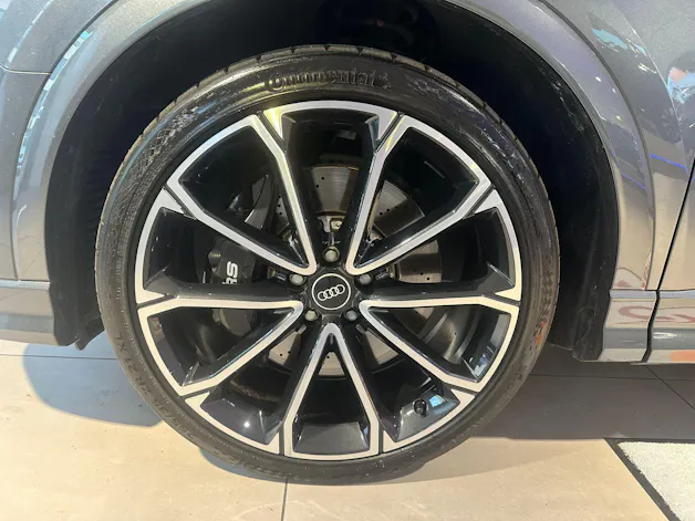 Audi RS Q3 2.5 TFSI quattro S-Tronic