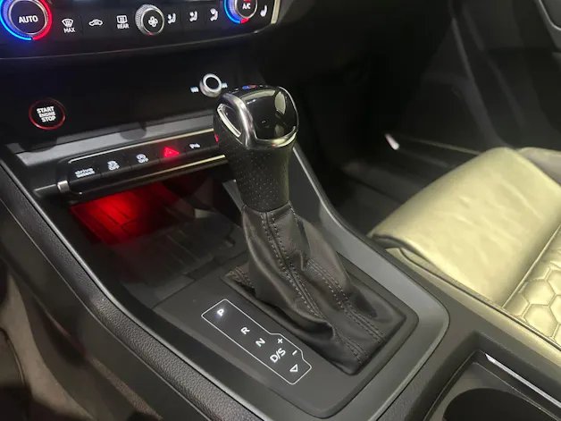 Audi RS Q3 2.5 TFSI quattro S-Tronic