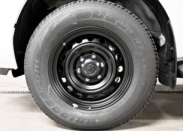 Vehicle image 12 Vehicle image 12