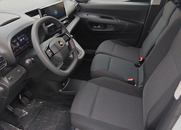 Vehicle image 8 Vehicle image 8