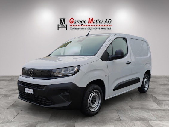 First vehicle image First vehicle image