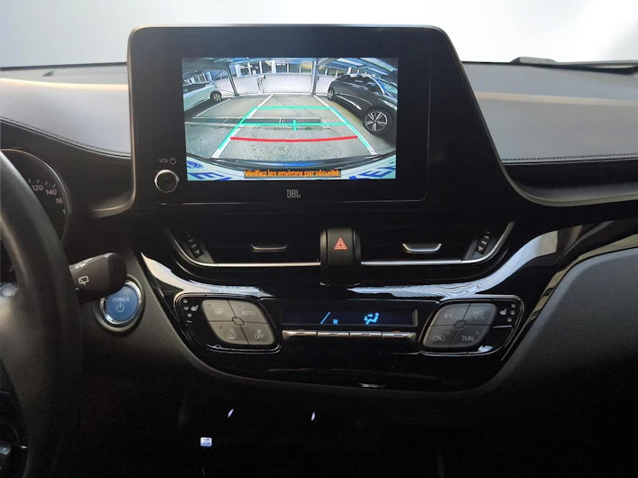 image du véhicule TOYOTA C-HR