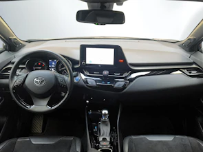 image du véhicule TOYOTA C-HR 2.0 VVTi HSD Move