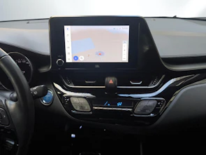 image du véhicule TOYOTA C-HR 2.0 VVTi HSD Move