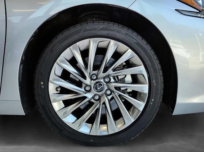 image du véhicule LEXUS ES