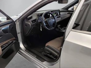 image du véhicule LEXUS ES 300h Excellence
