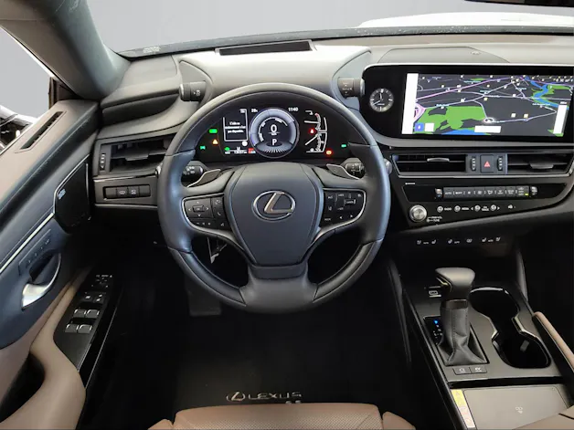 Lexus ES 300h Excellence