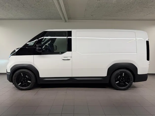 Kia PV5 Cargo 71.2 kWh Plus