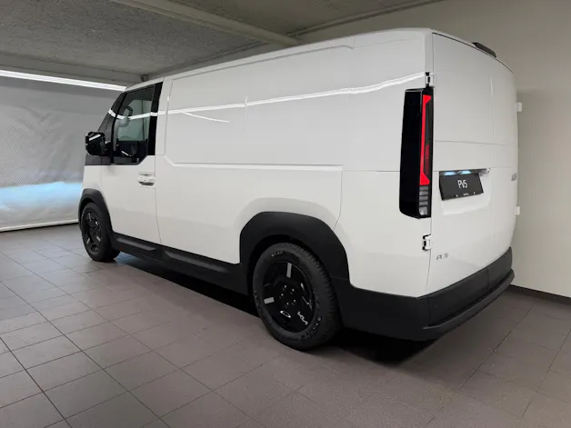 Kia PV5 Cargo 71.2 kWh Plus
