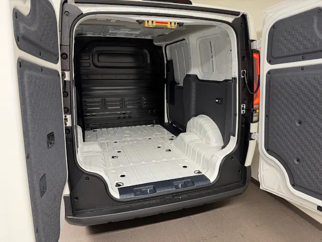 Kia PV5 Cargo 71.2 kWh Plus