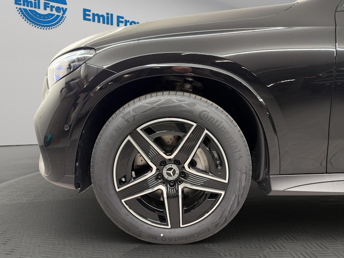 Vehicle image MERCEDES-BENZ GLC 220