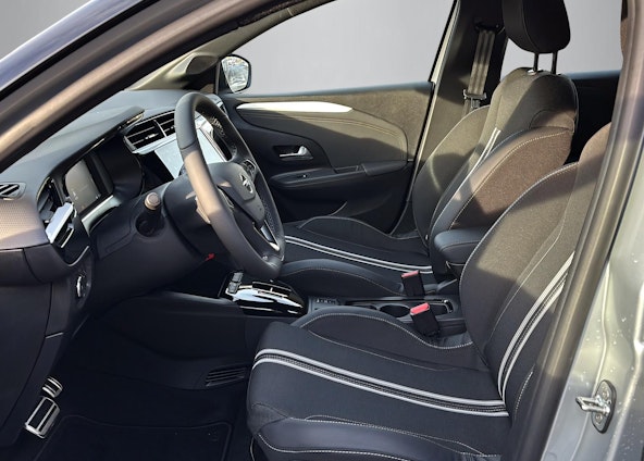 Vehicle image 10 Vehicle image 10