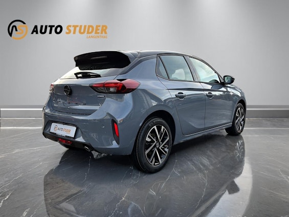 Vehicle image 4 Vehicle image 4