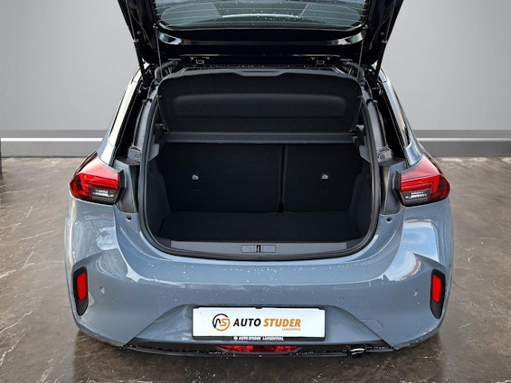 Vehicle image 6 Vehicle image 6