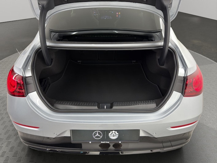 Vehicle image MERCEDES-BENZ CLA 220