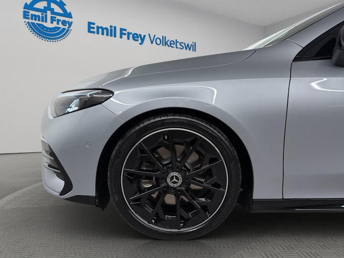 Vehicle image MERCEDES-BENZ CLA 220