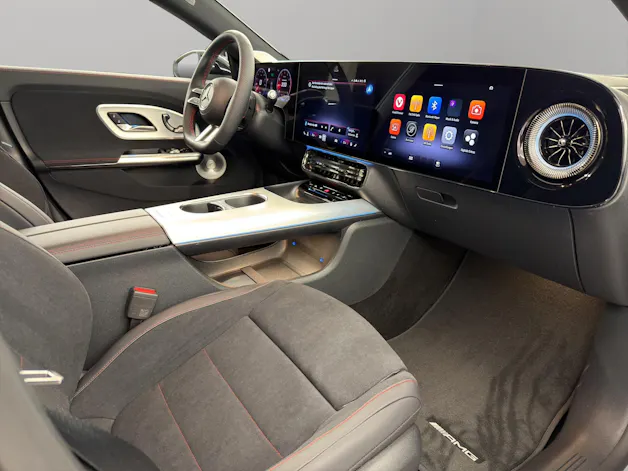 Mercedes-Benz CLA 220 AMG Line 4matic