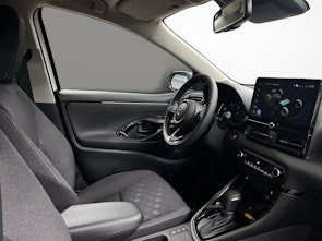 Vehicle image TOYOTA Yaris 1.5 VVT-i HSD Trend