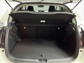 Vehicle image TOYOTA Yaris 1.5 VVT-i HSD Trend