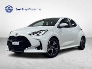 Vehicle image TOYOTA Yaris 1.5 VVT-i HSD Trend