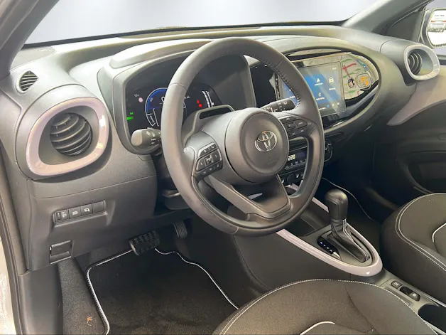 Toyota Aygo X 1.5 VVT-i HSD Trend