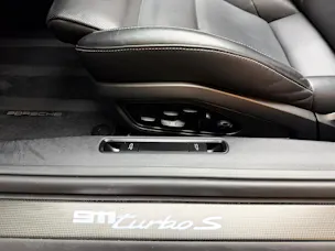 Porsche 911 Cabriolet 3.7 Turbo S PDK