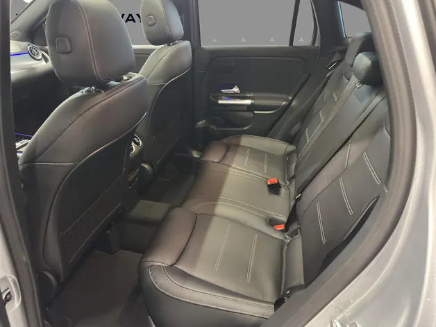 Mercedes-Benz GLA 200 Night Star 7G-DCT